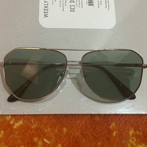 Prada sunglasses - Picture 2 of 4